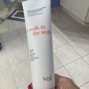 NWOT Vor inside out moisturizing Hair Mask 150ml